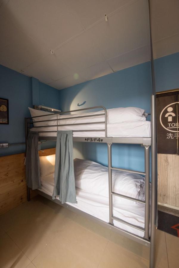 Deer Traveler Hostel Юйчі Екстер'єр фото