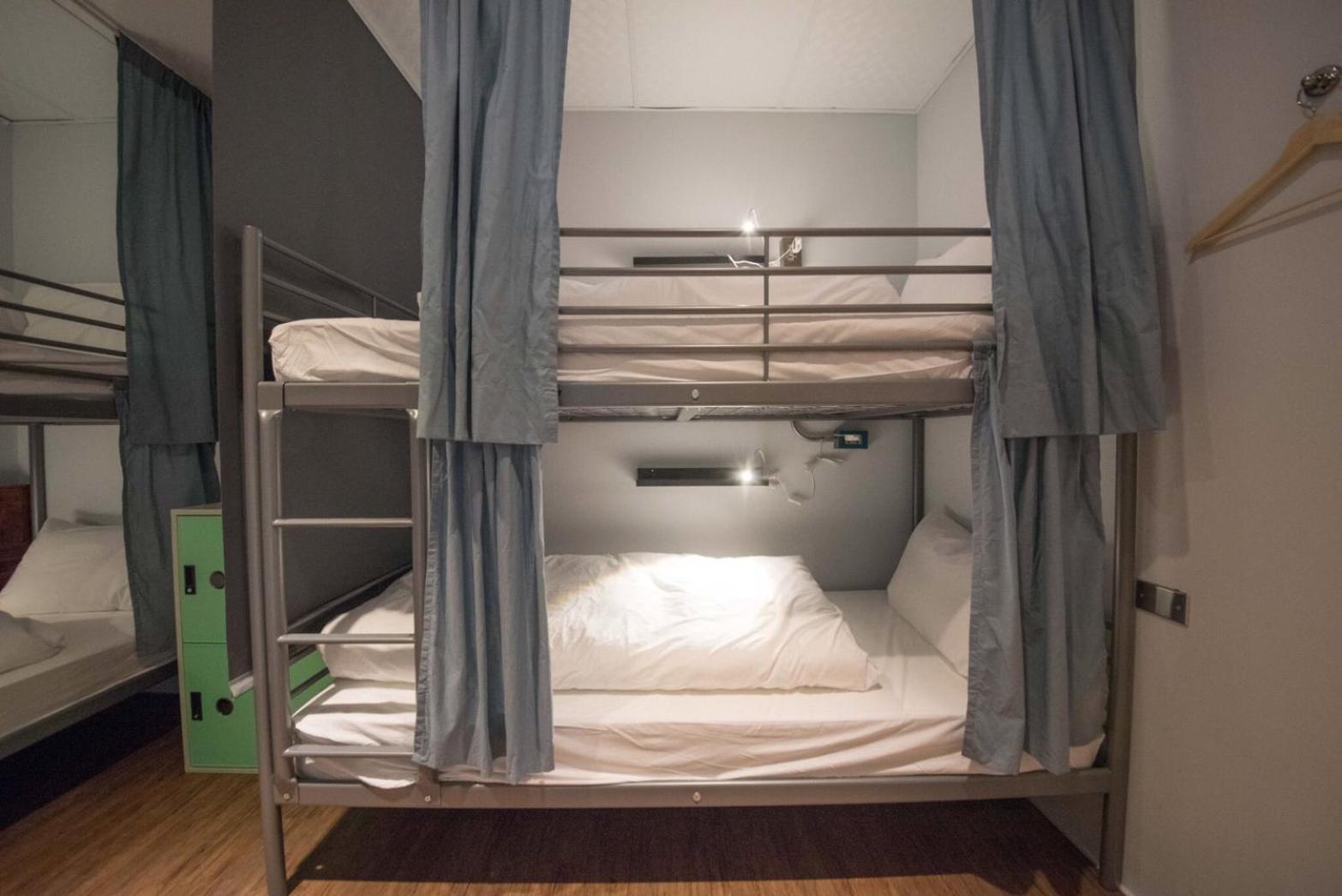 Deer Traveler Hostel Юйчі Екстер'єр фото