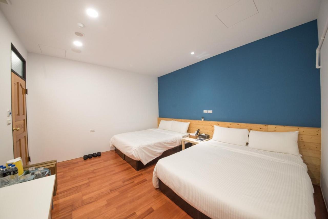 Deer Traveler Hostel Юйчі Екстер'єр фото
